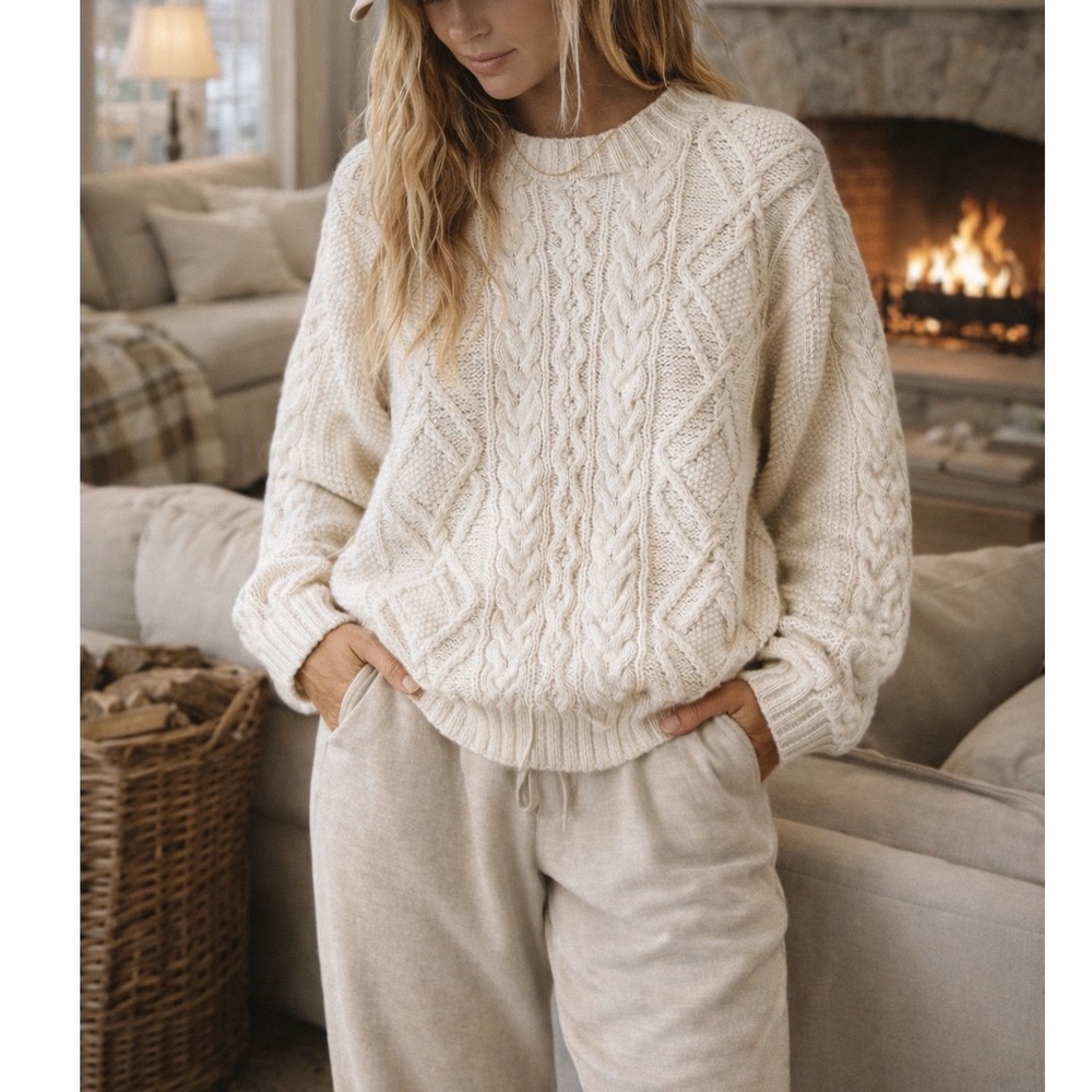 Cozy Cable Knit Crewneck Sweater - Cream